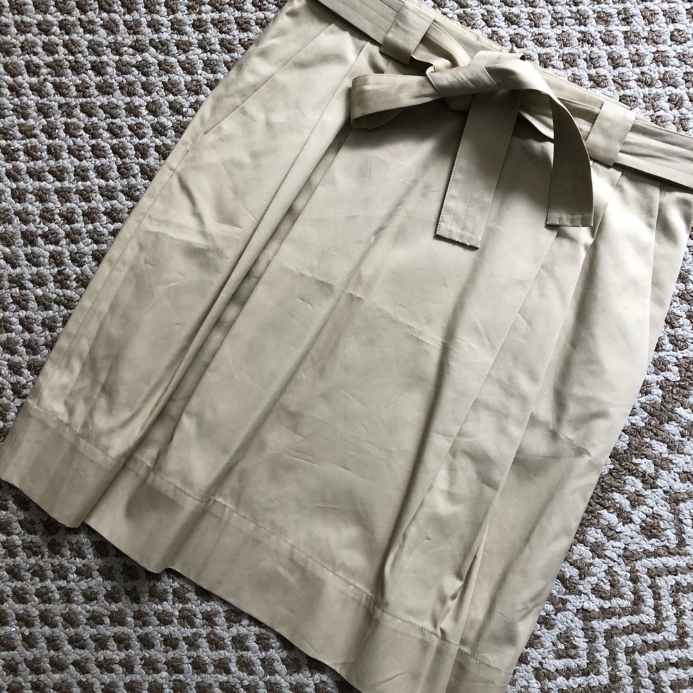 NEW WITH TAGS H&M Skirt